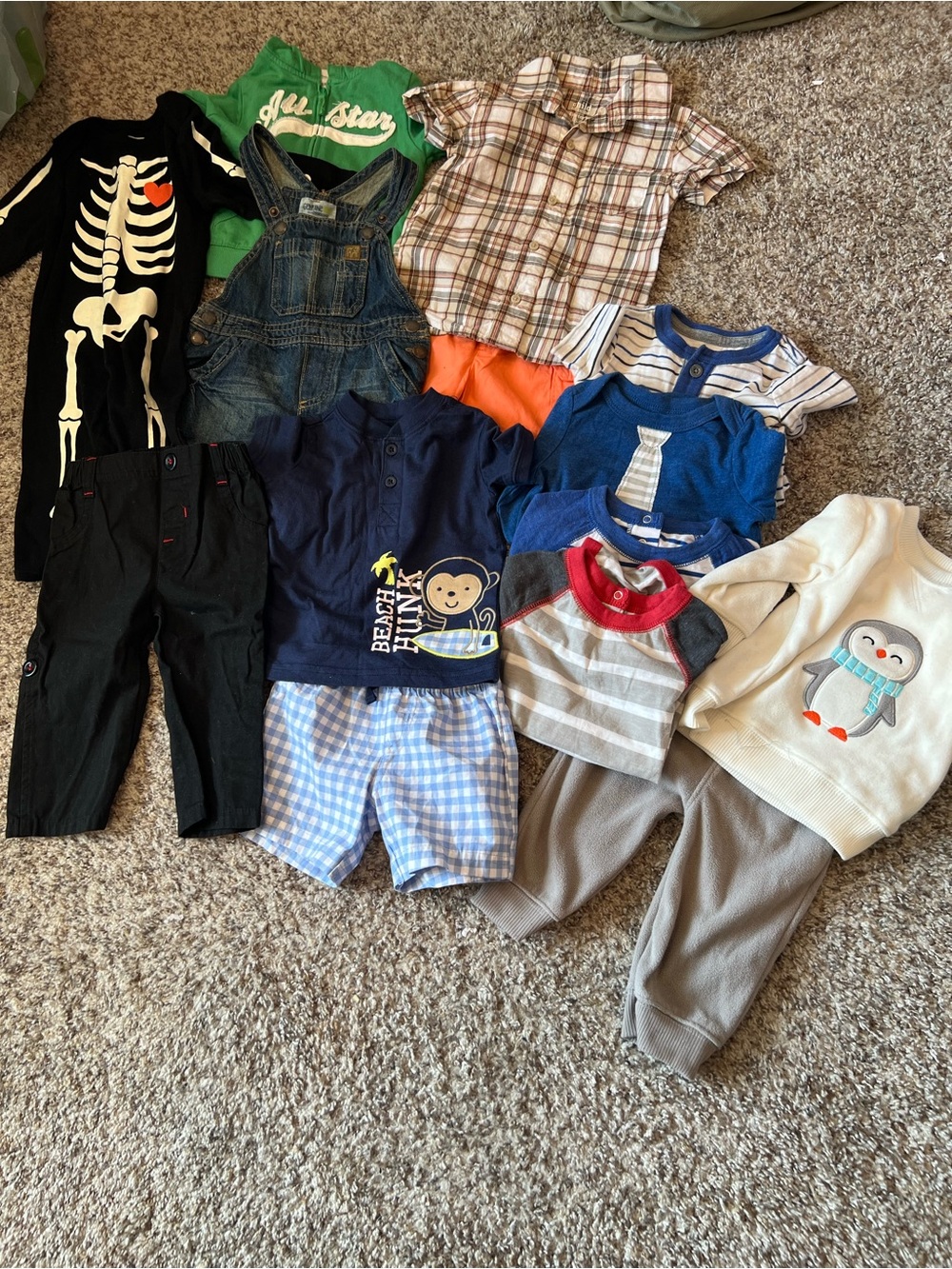 Size 6-9M Boys Bundle!! Carters, Circo, Osh Kosh BUNDLE! Size 6-9M